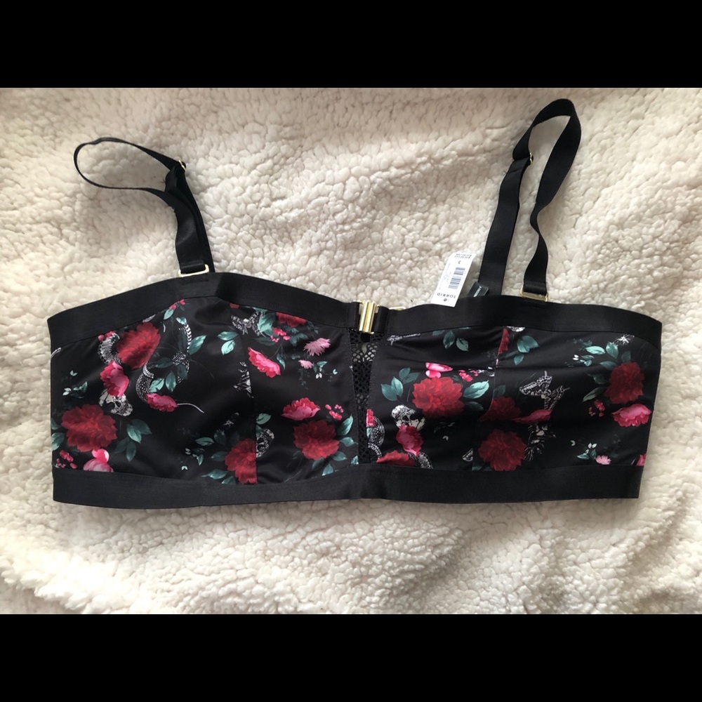 Torrid Strappy Bandeau Bra.  Size 3 NWT